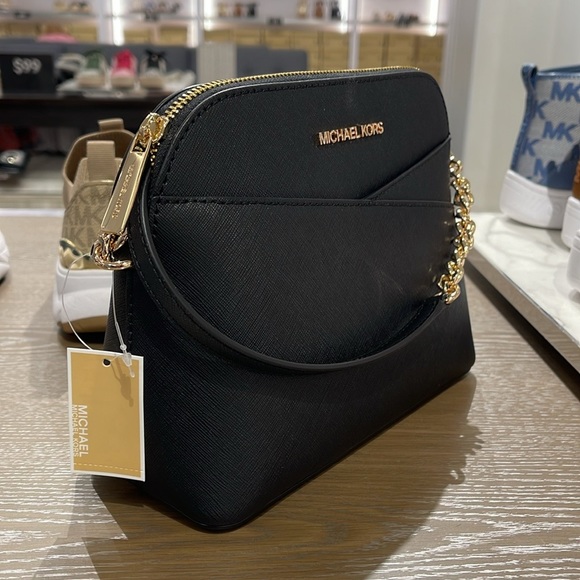 MICHAEL KORS
Jet Set Travel Medium Dome Crossbody Bag XCROSS XBODY
Black
NWT - Picture 15 of 16